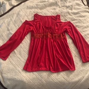 Strappy V-neck cold shoulder long sleeve shirt